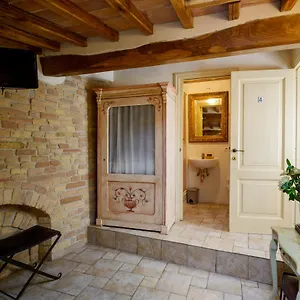 Donna Nobile *** San Gimignano